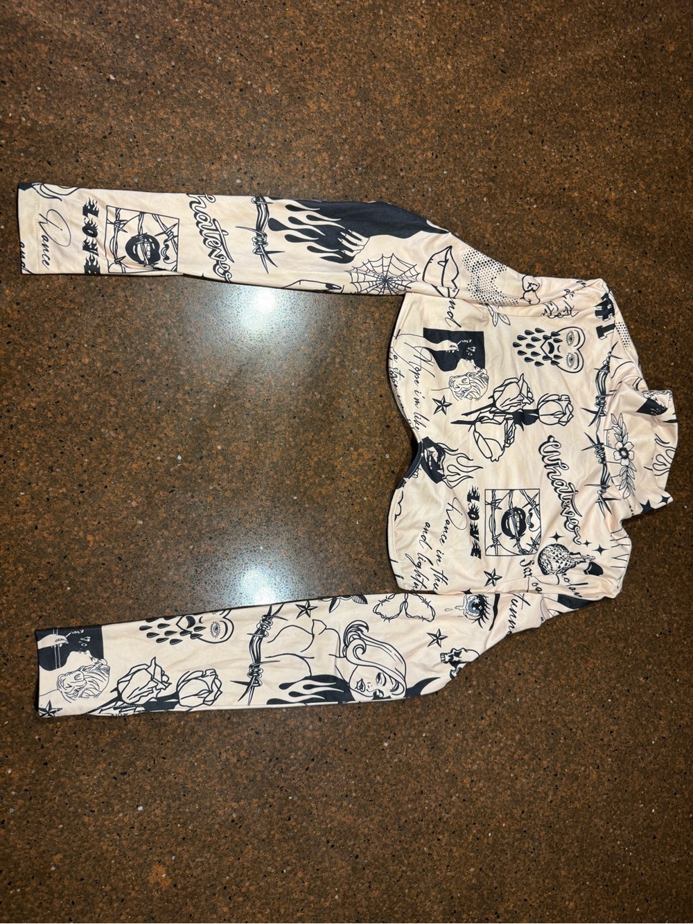 SHEIN Black & Cream Tattoo Print Long Sleeve Crop Top